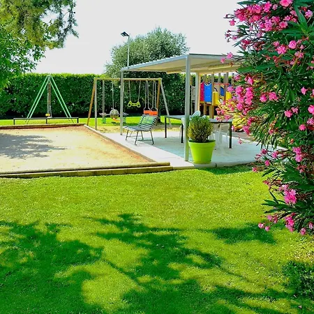 Mas De La Bourgade Grande Toboggan Aquatique Villa *