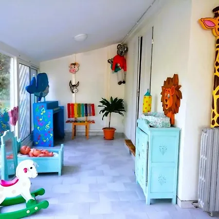 Mas De La Bourgade Grande Villa Meynes